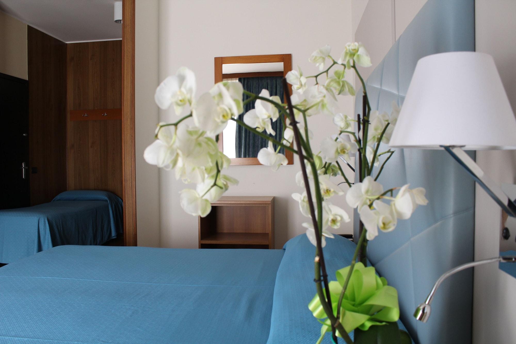 Hotel Residence Holiday Sirmione Ngoại thất bức ảnh