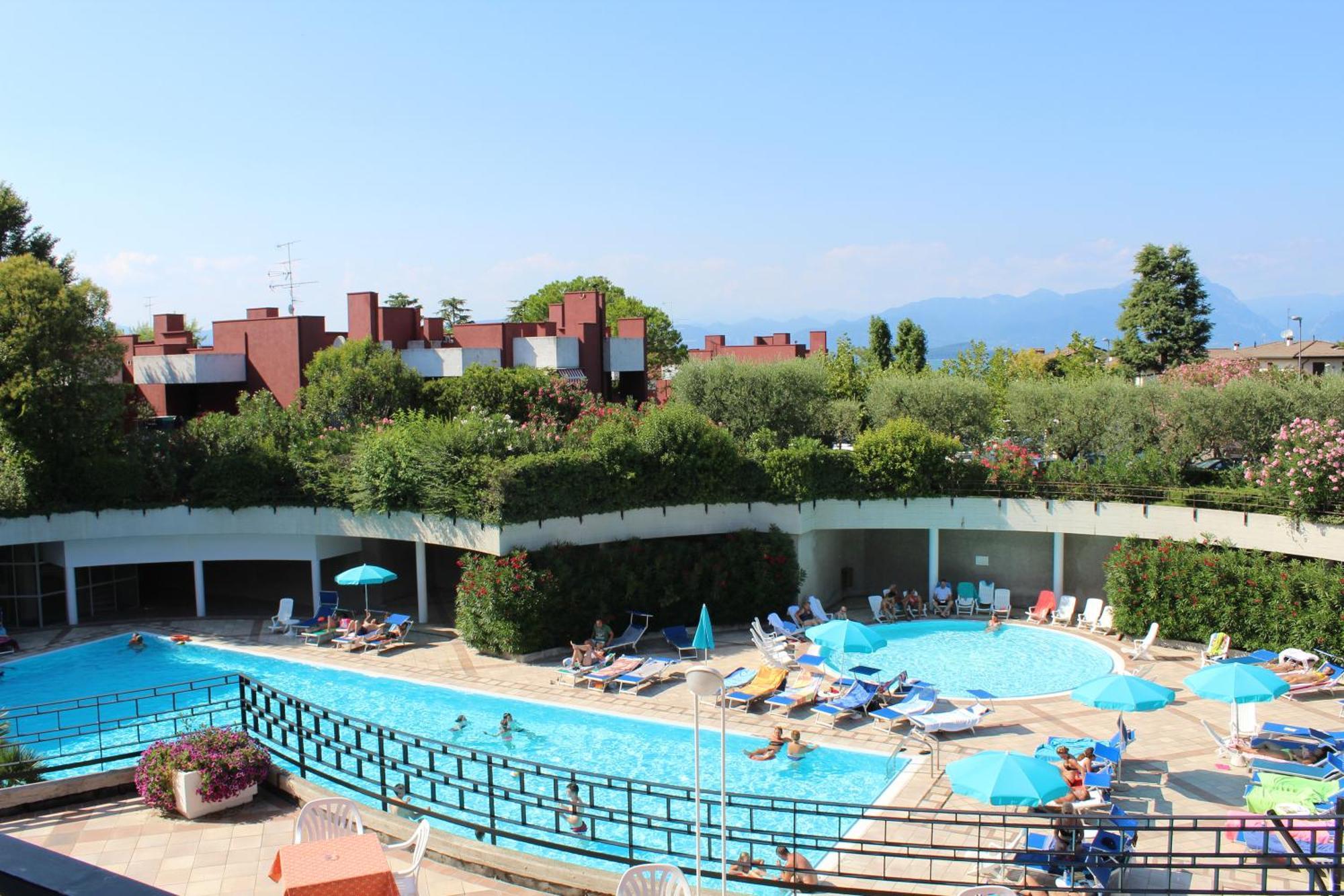 Hotel Residence Holiday Sirmione Ngoại thất bức ảnh