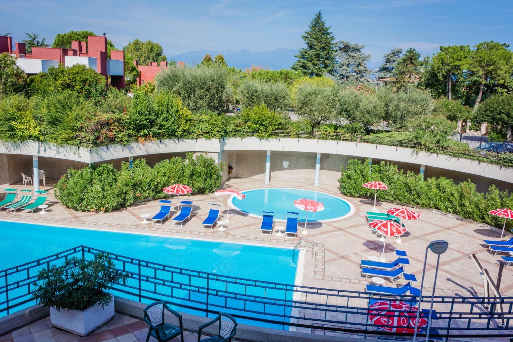 Hotel Residence Holiday Sirmione Ngoại thất bức ảnh