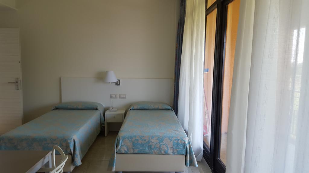 Hotel Residence Holiday Sirmione Ngoại thất bức ảnh