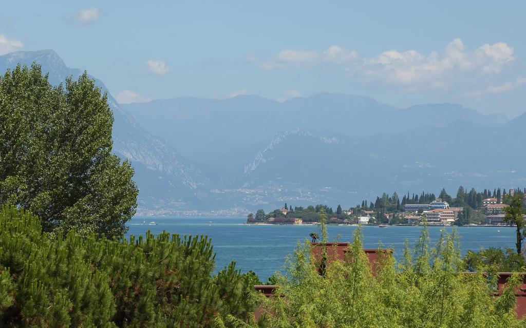 Hotel Residence Holiday Sirmione Ngoại thất bức ảnh
