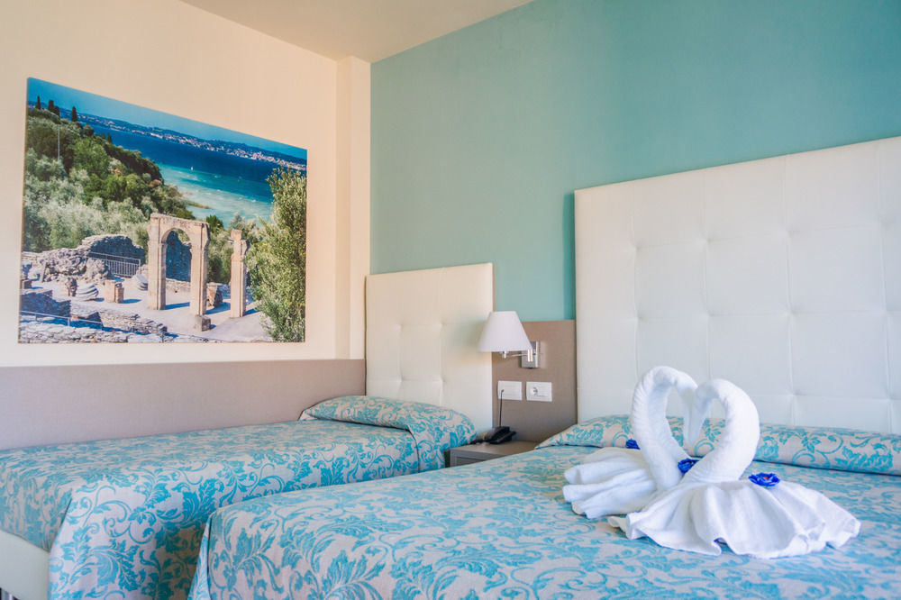 Hotel Residence Holiday Sirmione Ngoại thất bức ảnh